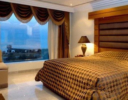 Mirage Suites Koeweit Buitenkant foto